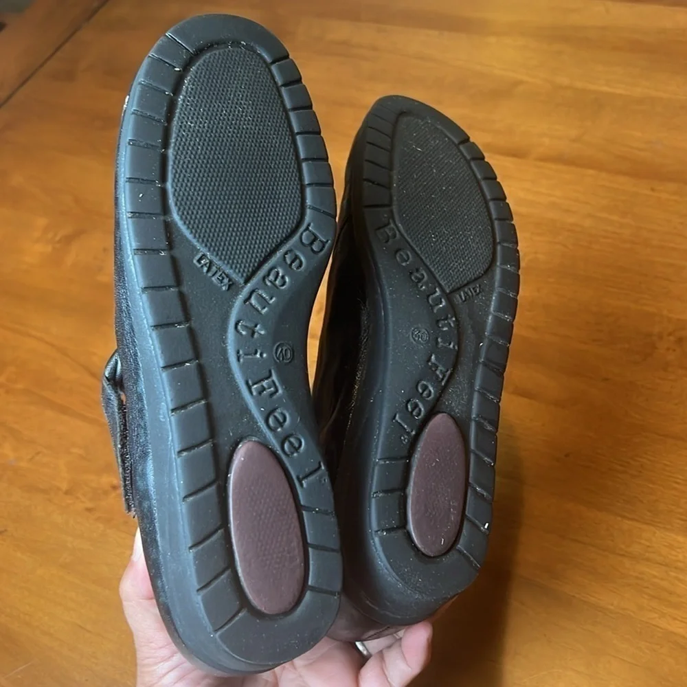 BeautiFeel women black